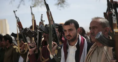 US reclassifies Houthi rebels as terrorists