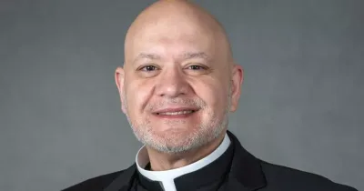 ‘Exorcist Files’ priest sues Catholic commentators who questioned his credentials