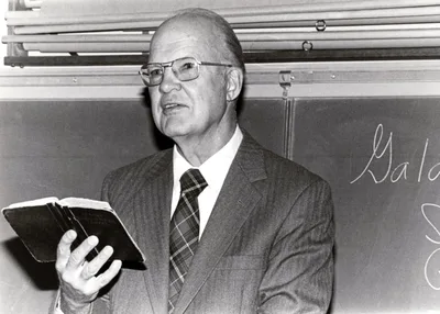 Jack MacGorman, long-time professor, SWBTS chapel namesake, dies at age 100 | Baptist Press