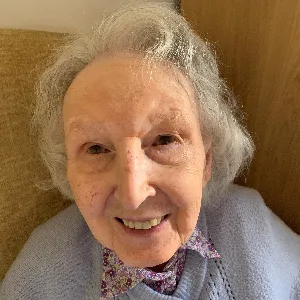 'God Kept Us Safe' - World War II Memories from an Almost-Evacuated Child