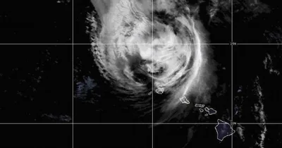 Schools, Offices Closed as Hurricane Lowell Skirts Hawaii