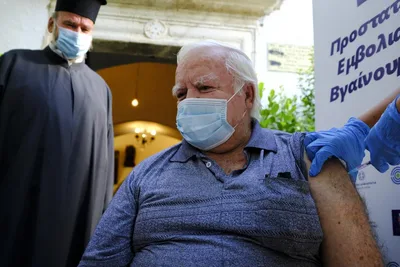 Greek Church urges faithful to get vaccinated as cases spike | Crux