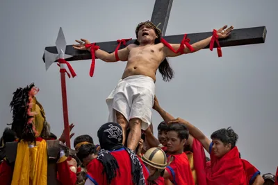 Filipinos resume Good Friday crucifixion reenactments after COVID-19 pause