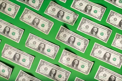 How to Make Generosity a Habit, Not Just a Resolution - RELEVANT