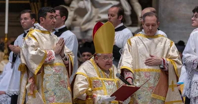 Cardinal Burke to lead international rosary rally in Amsterdam