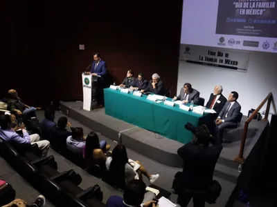 Opposition lawmaker, evangelical pastors call for return to family values in Mexico