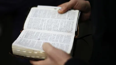 8 keys to having a global hermeneutic