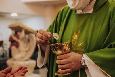 Consuming Christ’s flesh and blood