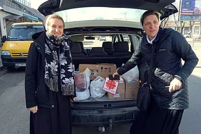 ‘They pray all day long’: How religious sisters are helping people in need amid the Ukraine conflict