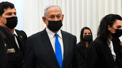 Netanyahu Considering Taking Plea Deal in Corruption Trial
