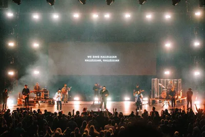 There’s a Reason Every Hit Worship Song Sounds the Same