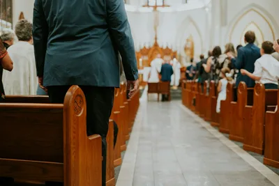 Religion Linked to Better Mental Health by 10-to-1 Margin, Major Research Review Finds