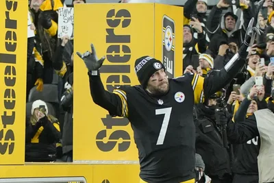 'Thankful and Blessed': Steelers QB Ben Roethlisberger Shares Emotional Goodbye After Final Home Game