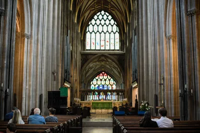Census: Christians a minority in England; non-religious grow | Baptist Press