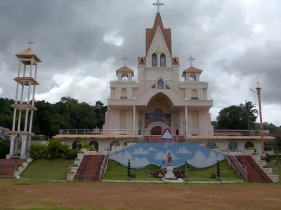 Indian bishop, priests arrested for illegal sand mining operations on Church-owned land