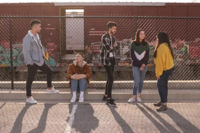 Three Not Scary Ways to Make Friends As an Adult - RELEVANT
