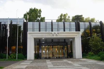 International Olympic Committee Tells Media Not to 'misgender' Trans Athletes Ahead of Paris 2024