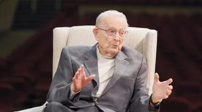 Chuck Swindoll Retiring as Pastor, Will Continue Broadcast Ministry