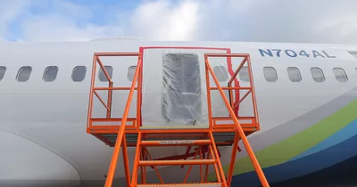NTSB officials question witnesses at hearing on Boeing door blowout