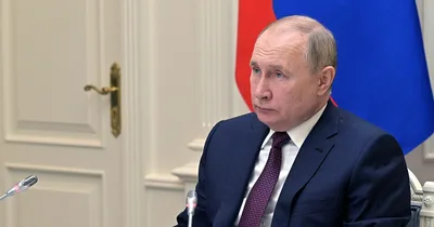 France pushes for Biden-Putin meeting on Ukraine