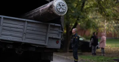 Ukrainian forces attack bridge in Kherson