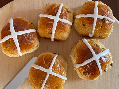 ‘Jesus is alive': Christian Leaders React to Kerfuffle over Not Cross Buns