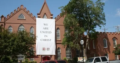 Charleston's Christians pray for unity