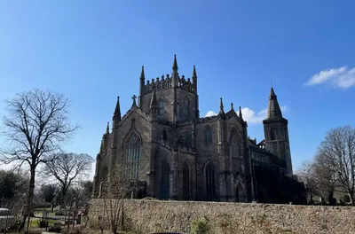 Church of Scotland considers giving up historic abbey to government care