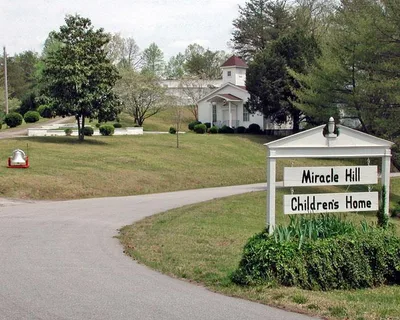 Judge allows lawsuit over evangelical foster agency's exemption to HHS rule to proceed