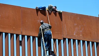 'We're Being Invaded. This is Real': TX Counties Declare an Official Border 'Invasion' to Invoke US Constitution