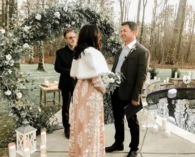 Lysa TerKeurst, husband renew vows after overcoming infidelity, public separation