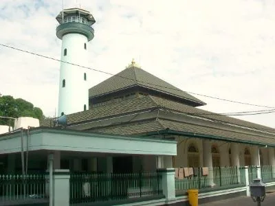 Muslims Stall Construction of Church Building in Indonesia