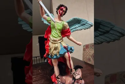 Is blood flowing from a Colorado woman's St Michael statue?