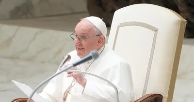 Pope honors Ukrainian priest, meets with Russian church