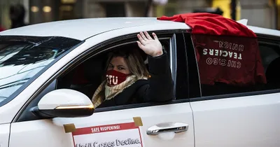 Chicago schools still closed while negotiations persist
