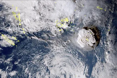 Volcano Erupts Near Tonga, Islanders Rush to Escape Waves