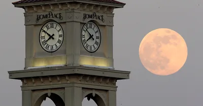 NASA to Develop a Time Standard for the Moon