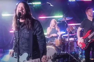 Watch Dave Grohl Counterprotest Westboro Baptist With a Mobile Cover of the Bee Gees’ ‘You Should Be Dancing’