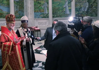 Cardinal joins Biden, and later Archbishop Gudziak, in praying for Ukraine