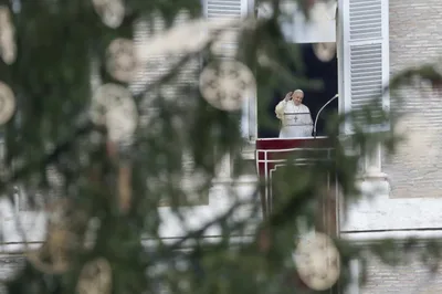 Pope, Once a Victim of AI-Generated Imagery, Calls for Treaty to Regulate Artificial Intelligence