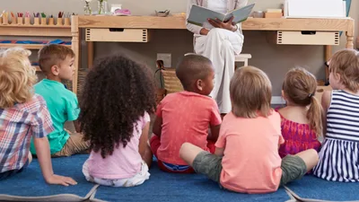 Oklahoma State Hosts 'Drag Queen Story Hour' for Little Kids Ages 2-10 During University's 'Pride Week'