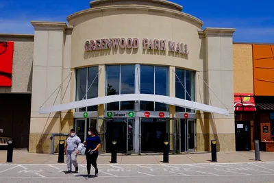 Chief: 3 Dead in Indiana Mall Shooting; Witness Kills Gunman