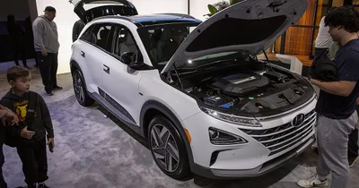 Hyundai Recalls Fuel Cells, Suggests Parking Outside