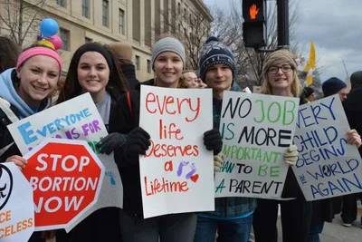 Will Roe be overturned? Here are 6 notable Supreme Court decisions that have been struck down