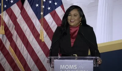Texas Lawmaker to Receive 'Esther Award' after Leaving Democratic Party