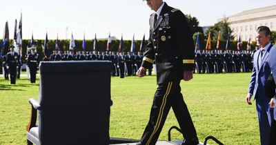 Army’s Top Uniformed Officer Steps Down