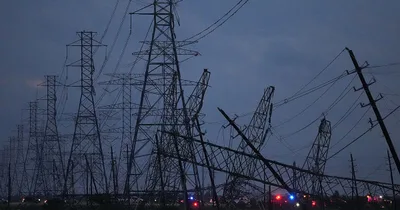 Deadly storms turn from Texas toward Gulf states