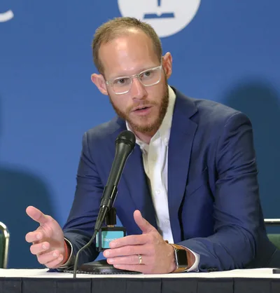 Messengers approve Cooperation Group recommendations regarding ‘friendly cooperation’ | Baptist Press