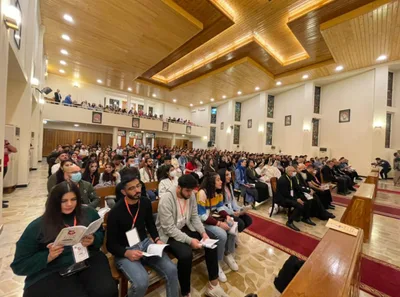 Young Iraqi Catholics told by cardinal not to despair over their future