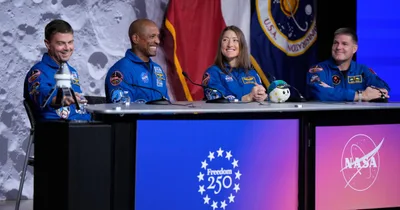 Astronauts describe struggle to grasp otherworldly sights